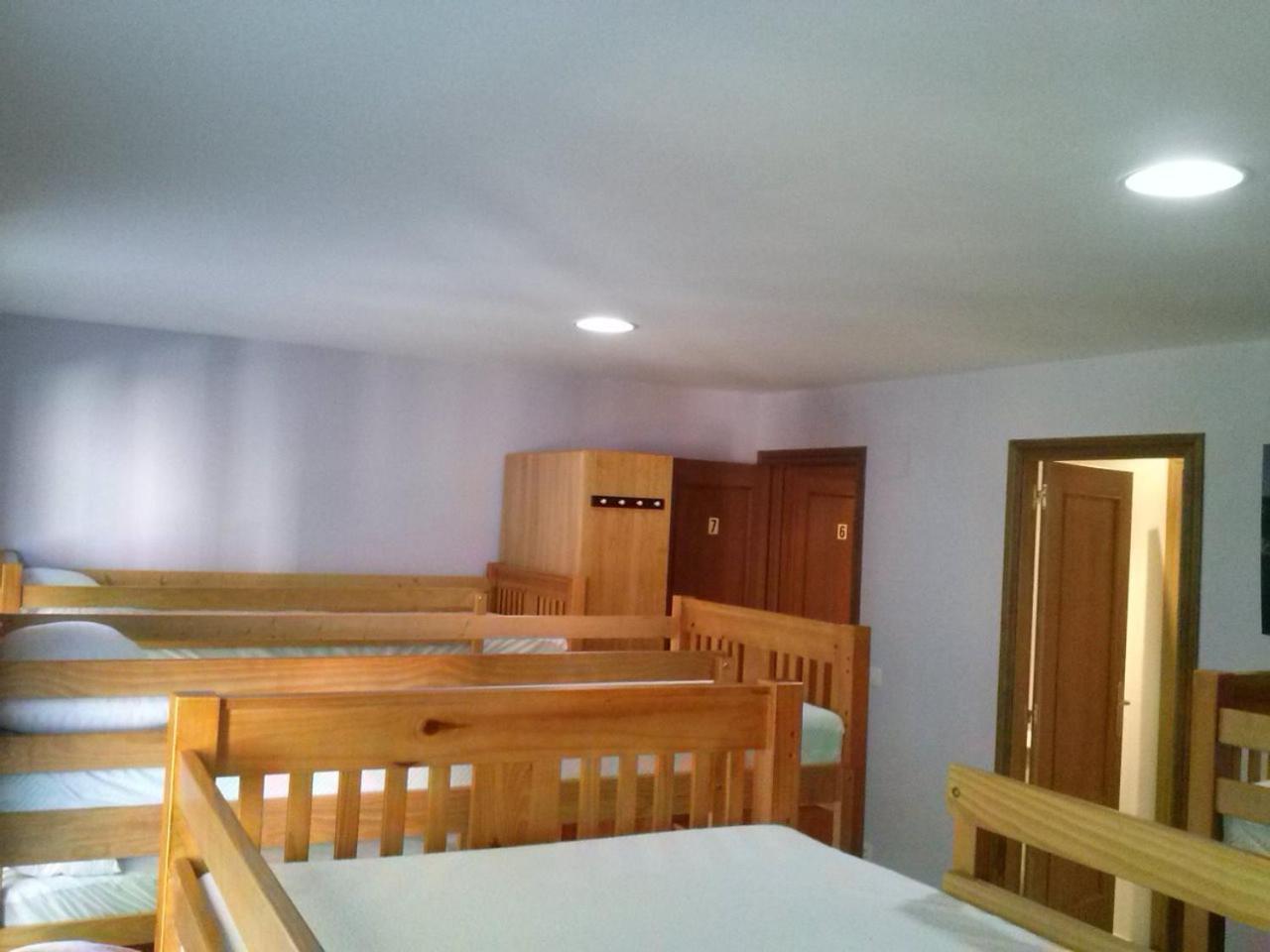 Albergue Turistico Rio Aragon Canfranc Kültér fotó